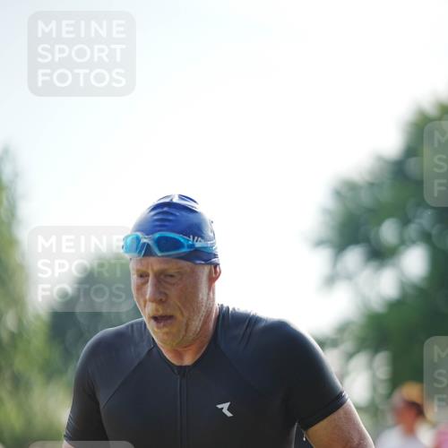 21.06.2026 - 29. Vierlanden-Triathlon LAZAROV Photography http://msf.ph/oto/9856599 21.06.2026 08:39:29 Schwimmen 32, 155, 166, 212 meine-sportfotos.de