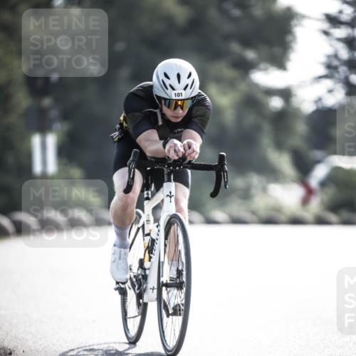 21.06.2026 - 29. Vierlanden-Triathlon H.Heesch http://msf.ph/oto/9856611 21.06.2026 09:01:30 Radfahren 80, 101 meine-sportfotos.de
