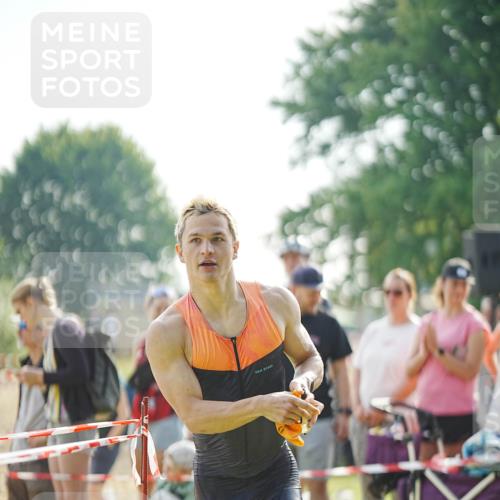 21.06.2026 - 29. Vierlanden-Triathlon LAZAROV Photography http://msf.ph/oto/9856615 21.06.2026 08:39:41 Schwimmen 3, 106 meine-sportfotos.de
