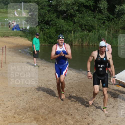 21.06.2026 - 29. Vierlanden-Triathlon Andreas Tolksdorf http://msf.ph/oto/9856625 21.06.2026 08:58:16 Schwimmen 8, 137, 158 meine-sportfotos.de