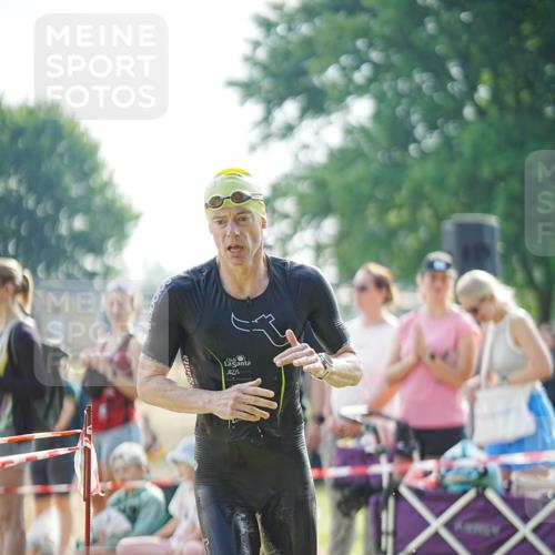 21.06.2026 - 29. Vierlanden-Triathlon LAZAROV Photography http://msf.ph/oto/9856663 21.06.2026 08:40:09 Schwimmen 7, 21 meine-sportfotos.de