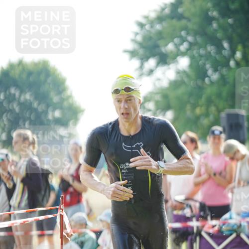 21.06.2026 - 29. Vierlanden-Triathlon LAZAROV Photography http://msf.ph/oto/9856665 21.06.2026 08:40:09 Schwimmen 7, 21 meine-sportfotos.de