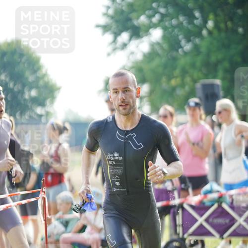 21.06.2026 - 29. Vierlanden-Triathlon LAZAROV Photography http://msf.ph/oto/9856675 21.06.2026 08:40:14 Schwimmen 7, 21, 55, 78, 109 meine-sportfotos.de