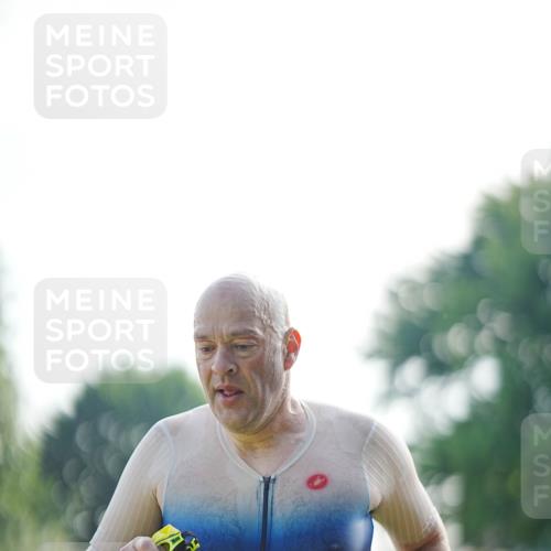 21.06.2026 - 29. Vierlanden-Triathlon LAZAROV Photography http://msf.ph/oto/9856709 21.06.2026 08:49:15 Schwimmen 86, 199 meine-sportfotos.de