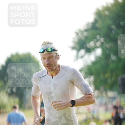 21.06.2026 - 29. Vierlanden-Triathlon LAZAROV Photography http://msf.ph/oto/9856731 21.06.2026 08:49:39 Schwimmen 187 meine-sportfotos.de