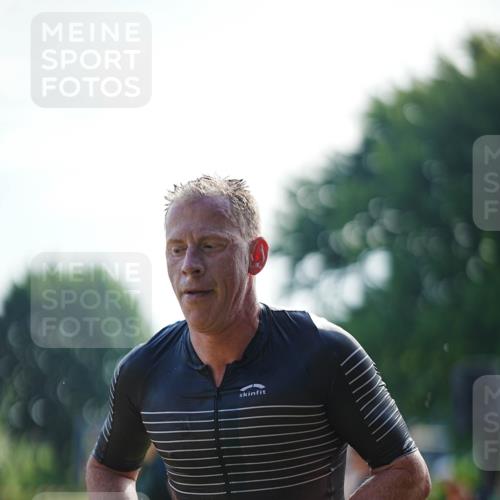 21.06.2026 - 29. Vierlanden-Triathlon LAZAROV Photography http://msf.ph/oto/9856744 21.06.2026 08:49:49 Schwimmen 153 meine-sportfotos.de