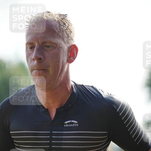 21.06.2026 - 29. Vierlanden-Triathlon LAZAROV Photography http://msf.ph/oto/9856746 21.06.2026 08:49:50 Schwimmen 153 meine-sportfotos.de