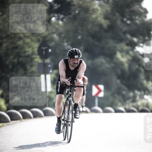 21.06.2026 - 29. Vierlanden-Triathlon H.Heesch http://msf.ph/oto/9856774 21.06.2026 09:02:01 Radfahren 204, 1353 meine-sportfotos.de