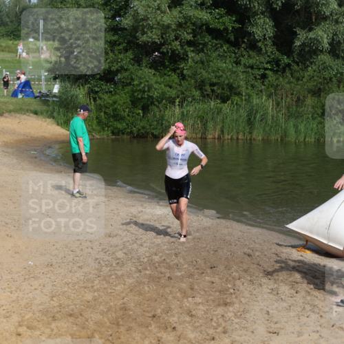 21.06.2026 - 29. Vierlanden-Triathlon Andreas Tolksdorf http://msf.ph/oto/9856775 21.06.2026 08:58:44 Schwimmen 275 meine-sportfotos.de