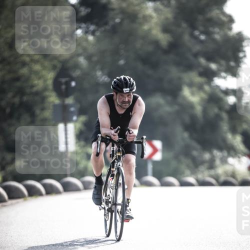 21.06.2026 - 29. Vierlanden-Triathlon H.Heesch http://msf.ph/oto/9856780 21.06.2026 09:02:02 Radfahren 204, 1353 meine-sportfotos.de