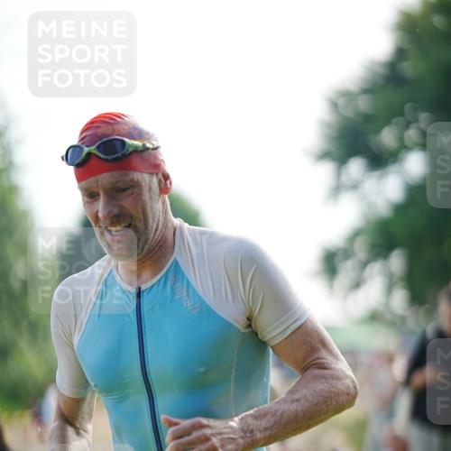 21.06.2026 - 29. Vierlanden-Triathlon LAZAROV Photography http://msf.ph/oto/9856789 21.06.2026 08:50:23 Schwimmen 115, 139 meine-sportfotos.de