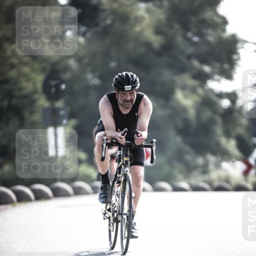 21.06.2026 - 29. Vierlanden-Triathlon H.Heesch http://msf.ph/oto/9856790 21.06.2026 09:02:02 Radfahren 204, 1353 meine-sportfotos.de