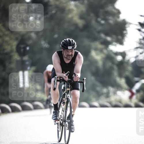21.06.2026 - 29. Vierlanden-Triathlon H.Heesch http://msf.ph/oto/9856796 21.06.2026 09:02:02 Radfahren 204, 1353 meine-sportfotos.de