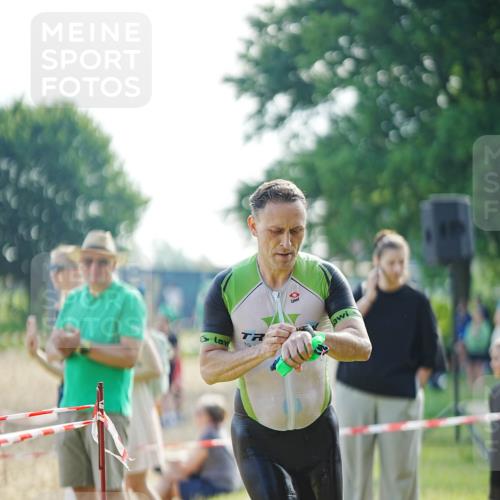21.06.2026 - 29. Vierlanden-Triathlon LAZAROV Photography http://msf.ph/oto/9856809 21.06.2026 08:50:50 Schwimmen 101, 163 meine-sportfotos.de