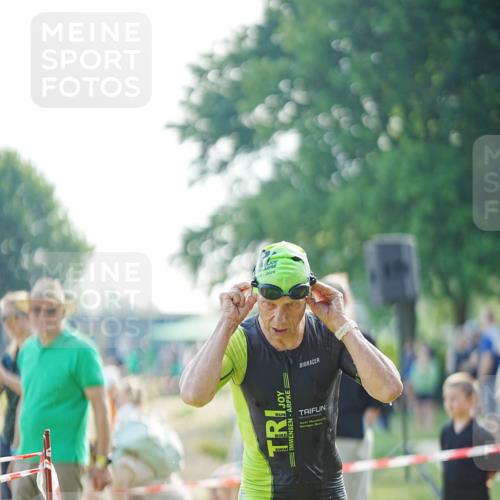 21.06.2026 - 29. Vierlanden-Triathlon LAZAROV Photography http://msf.ph/oto/9856818 21.06.2026 08:50:56 Schwimmen 163, 179, 1353 meine-sportfotos.de