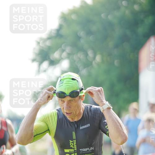 21.06.2026 - 29. Vierlanden-Triathlon LAZAROV Photography http://msf.ph/oto/9856825 21.06.2026 08:50:57 Schwimmen 100, 163, 179, 1353 meine-sportfotos.de