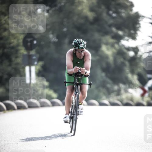 21.06.2026 - 29. Vierlanden-Triathlon H.Heesch http://msf.ph/oto/9856852 21.06.2026 09:02:23 Radfahren 205 meine-sportfotos.de