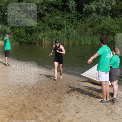 21.06.2026 - 29. Vierlanden-Triathlon Andreas Tolksdorf http://msf.ph/oto/9856853 21.06.2026 08:58:54 Schwimmen 229 meine-sportfotos.de