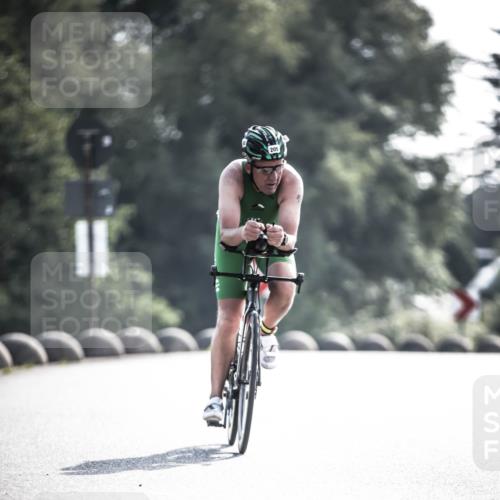 21.06.2026 - 29. Vierlanden-Triathlon H.Heesch http://msf.ph/oto/9856855 21.06.2026 09:02:23 Radfahren 205 meine-sportfotos.de