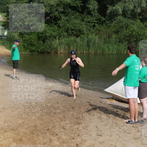 21.06.2026 - 29. Vierlanden-Triathlon Andreas Tolksdorf http://msf.ph/oto/9856868 21.06.2026 08:58:54 Schwimmen 229 meine-sportfotos.de