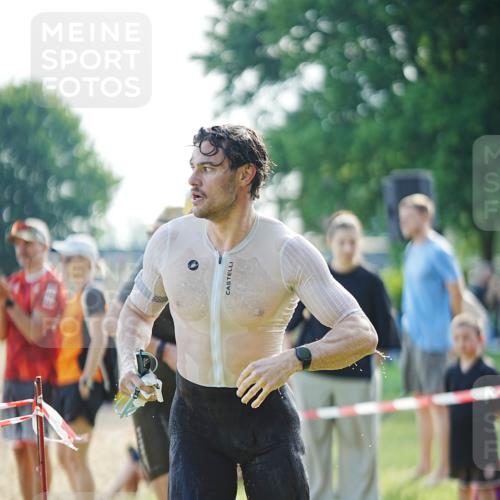 21.06.2026 - 29. Vierlanden-Triathlon LAZAROV Photography http://msf.ph/oto/9856869 21.06.2026 08:51:35 Schwimmen 50, 81, 157, 161 meine-sportfotos.de