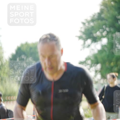 21.06.2026 - 29. Vierlanden-Triathlon LAZAROV Photography http://msf.ph/oto/9856891 21.06.2026 08:52:15 Schwimmen 5 meine-sportfotos.de