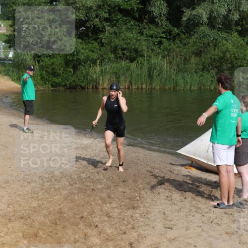 21.06.2026 - 29. Vierlanden-Triathlon Andreas Tolksdorf http://msf.ph/oto/9856909 21.06.2026 08:58:54 Schwimmen 229 meine-sportfotos.de