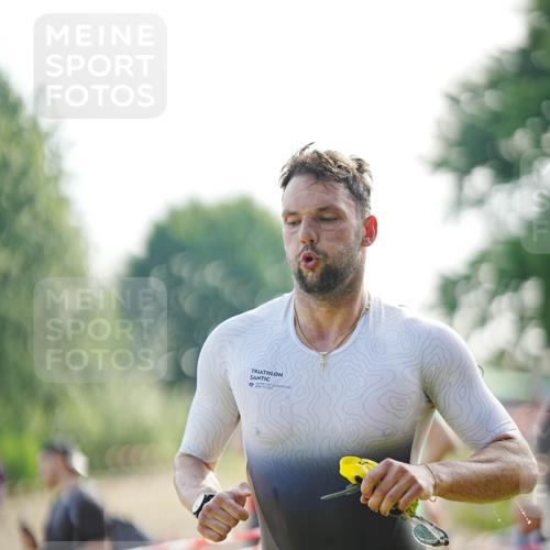 21.06.2026 - 29. Vierlanden-Triathlon LAZAROV Photography http://msf.ph/oto/9856913 21.06.2026 08:52:31 Schwimmen 33, 181 meine-sportfotos.de