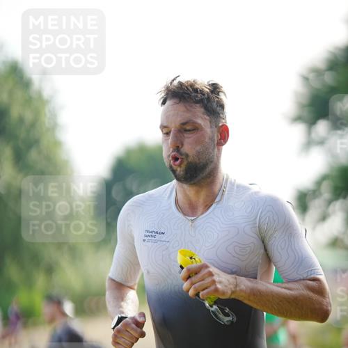 21.06.2026 - 29. Vierlanden-Triathlon LAZAROV Photography http://msf.ph/oto/9856914 21.06.2026 08:52:31 Schwimmen 33, 181 meine-sportfotos.de