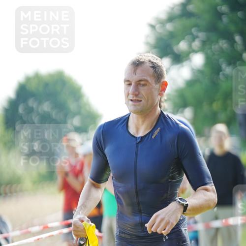 21.06.2026 - 29. Vierlanden-Triathlon LAZAROV Photography http://msf.ph/oto/9856937 21.06.2026 08:52:51 Schwimmen 22, 98, 167, 195 meine-sportfotos.de