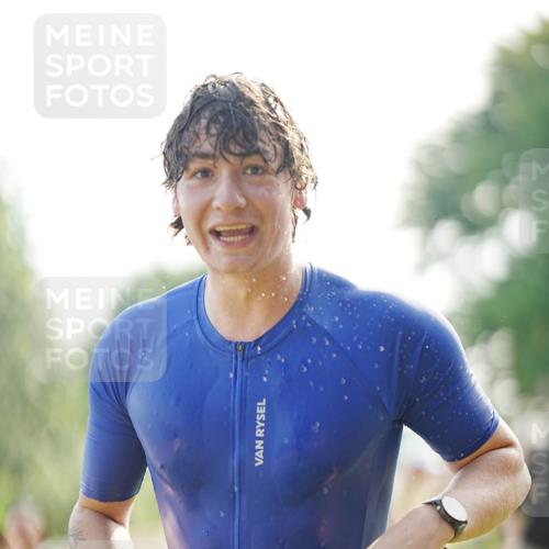 21.06.2026 - 29. Vierlanden-Triathlon LAZAROV Photography http://msf.ph/oto/9856943 21.06.2026 08:52:53 Schwimmen 22, 98, 195 meine-sportfotos.de