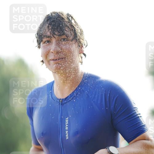 21.06.2026 - 29. Vierlanden-Triathlon LAZAROV Photography http://msf.ph/oto/9856944 21.06.2026 08:52:53 Schwimmen 22, 98, 195 meine-sportfotos.de
