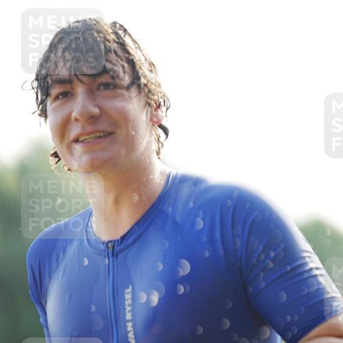 21.06.2026 - 29. Vierlanden-Triathlon LAZAROV Photography http://msf.ph/oto/9856945 21.06.2026 08:52:53 Schwimmen 22, 98, 195 meine-sportfotos.de