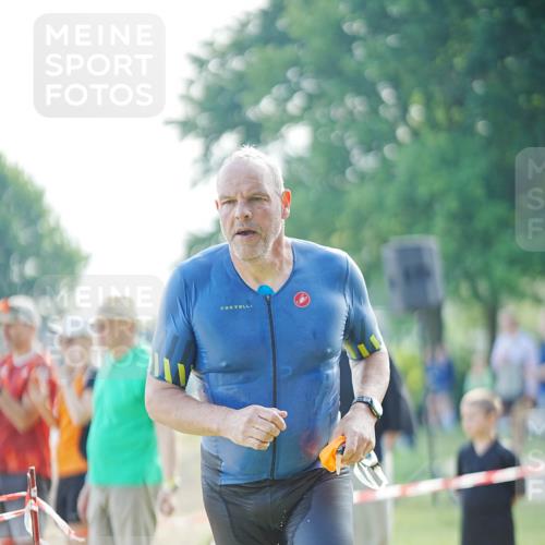 21.06.2026 - 29. Vierlanden-Triathlon LAZAROV Photography http://msf.ph/oto/9856947 21.06.2026 08:53:17 Schwimmen 200 meine-sportfotos.de