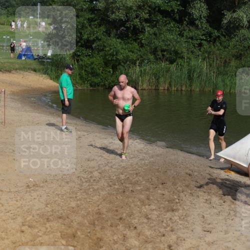 21.06.2026 - 29. Vierlanden-Triathlon Andreas Tolksdorf http://msf.ph/oto/9856953 21.06.2026 08:59:08 Schwimmen 168, 242 meine-sportfotos.de