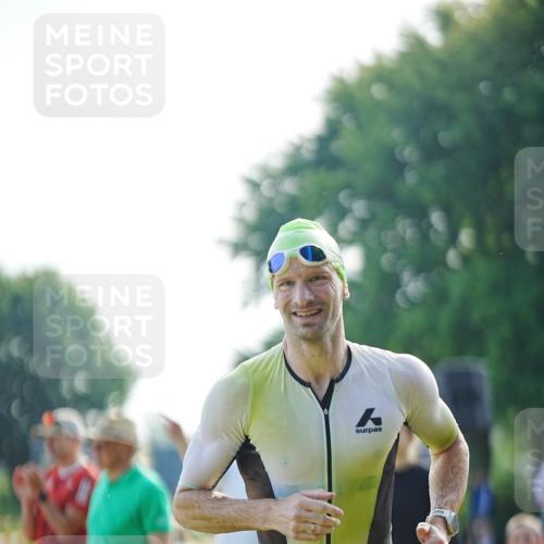 21.06.2026 - 29. Vierlanden-Triathlon LAZAROV Photography http://msf.ph/oto/9856998 21.06.2026 08:54:00 Schwimmen 122, 124, 126 meine-sportfotos.de