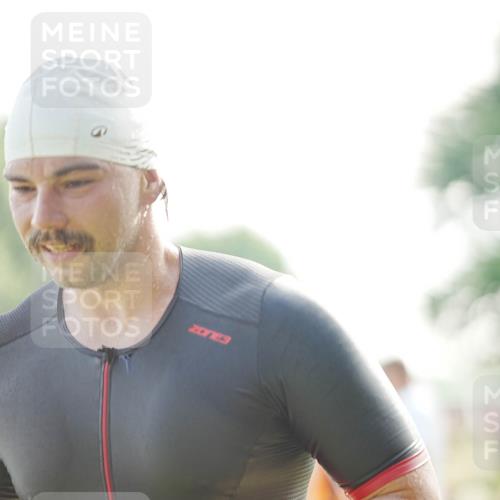 21.06.2026 - 29. Vierlanden-Triathlon LAZAROV Photography http://msf.ph/oto/9857040 21.06.2026 08:54:27 Schwimmen 93 meine-sportfotos.de