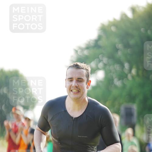 21.06.2026 - 29. Vierlanden-Triathlon LAZAROV Photography http://msf.ph/oto/9857057 21.06.2026 08:55:07 Schwimmen 19 meine-sportfotos.de