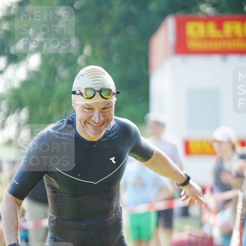 21.06.2026 - 29. Vierlanden-Triathlon LAZAROV Photography http://msf.ph/oto/9857093 21.06.2026 08:56:10 Schwimmen 138 meine-sportfotos.de