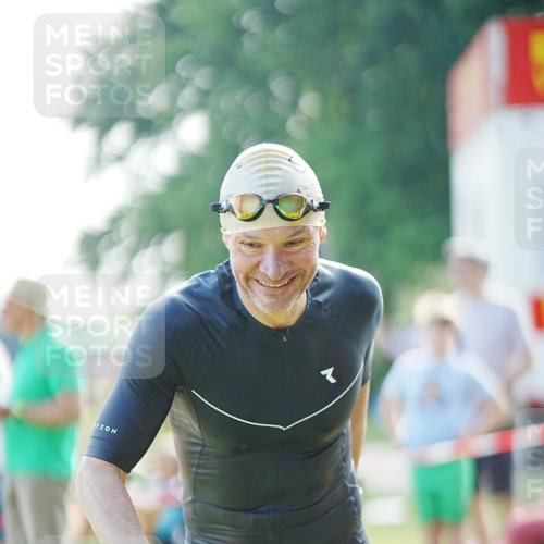 21.06.2026 - 29. Vierlanden-Triathlon LAZAROV Photography http://msf.ph/oto/9857094 21.06.2026 08:56:11 Schwimmen 138 meine-sportfotos.de