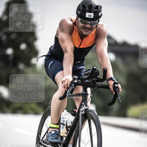 21.06.2026 - 29. Vierlanden-Triathlon H.Heesch http://msf.ph/oto/9857117 21.06.2026 10:29:12 Radfahren 16, 244, 247, 482, 566, 603 meine-sportfotos.de