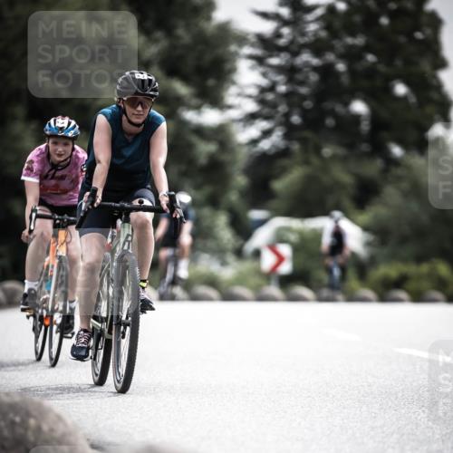 21.06.2026 - 29. Vierlanden-Triathlon H.Heesch http://msf.ph/oto/9857136 21.06.2026 10:29:17 Radfahren 35, 176, 326, 482, 533, 566 meine-sportfotos.de