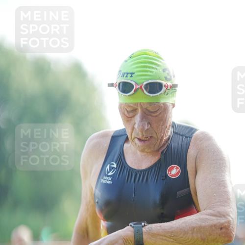 21.06.2026 - 29. Vierlanden-Triathlon LAZAROV Photography http://msf.ph/oto/9857148 21.06.2026 09:02:15 Schwimmen 217 meine-sportfotos.de