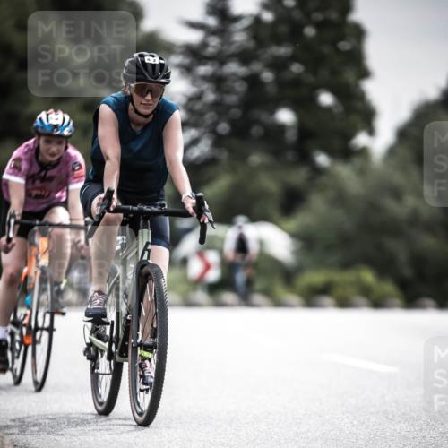 21.06.2026 - 29. Vierlanden-Triathlon H.Heesch http://msf.ph/oto/9857157 21.06.2026 10:29:18 Radfahren 35, 176, 326, 482, 533, 566 meine-sportfotos.de