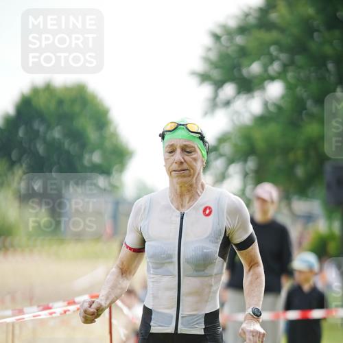 21.06.2026 - 29. Vierlanden-Triathlon LAZAROV Photography http://msf.ph/oto/9857162 21.06.2026 09:15:04 Schwimmen 248 meine-sportfotos.de