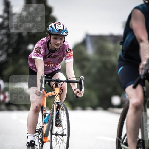21.06.2026 - 29. Vierlanden-Triathlon H.Heesch http://msf.ph/oto/9857184 21.06.2026 10:29:18 Radfahren 35, 176, 326, 482, 533, 566 meine-sportfotos.de