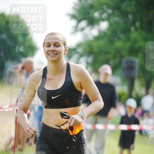 21.06.2026 - 29. Vierlanden-Triathlon LAZAROV Photography http://msf.ph/oto/9857197 21.06.2026 09:17:20 Schwimmen 249 meine-sportfotos.de