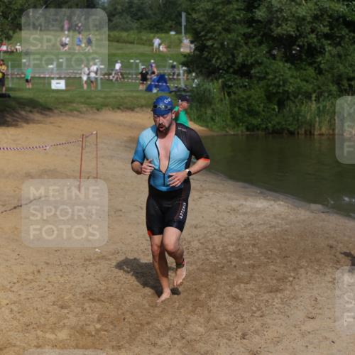 21.06.2026 - 29. Vierlanden-Triathlon Andreas Tolksdorf http://msf.ph/oto/9857213 21.06.2026 09:00:39 Schwimmen 172, 183, 240 meine-sportfotos.de