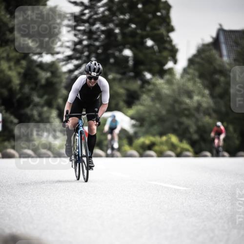 21.06.2026 - 29. Vierlanden-Triathlon H.Heesch http://msf.ph/oto/9857215 21.06.2026 10:29:22 Radfahren 35, 176, 326, 482, 519, 533, 566 meine-sportfotos.de