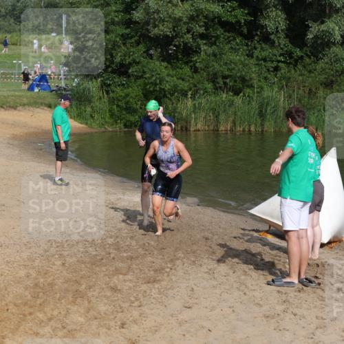 21.06.2026 - 29. Vierlanden-Triathlon Andreas Tolksdorf http://msf.ph/oto/9857229 21.06.2026 09:00:42 Schwimmen 116, 172, 183, 240 meine-sportfotos.de